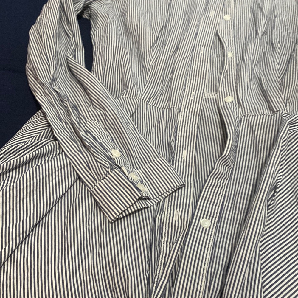 Woman’s shirt dress blu and white